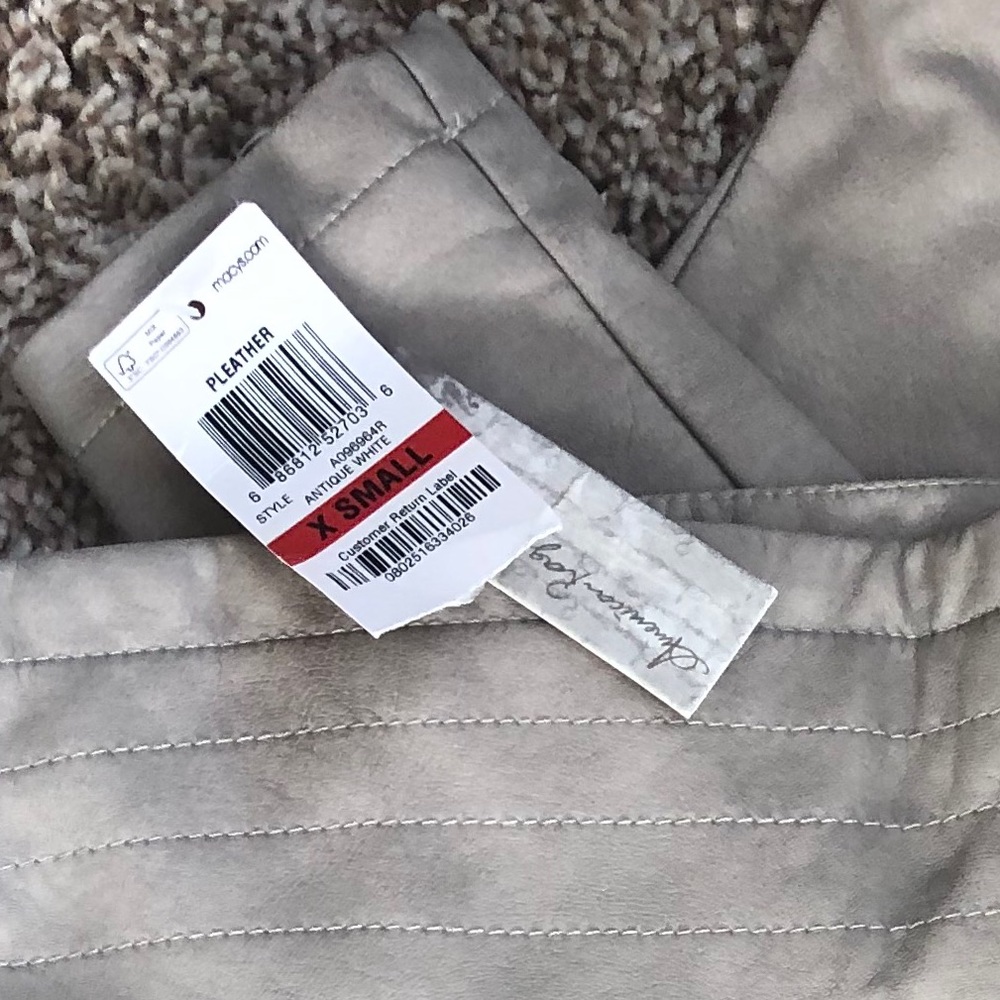 tan jacket - Picture 5 of 5